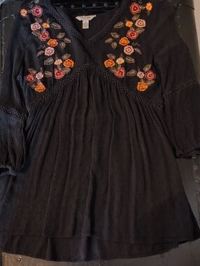Arizona Jean Company Black Peasant Blouse with Multicolor Floral Embroidery